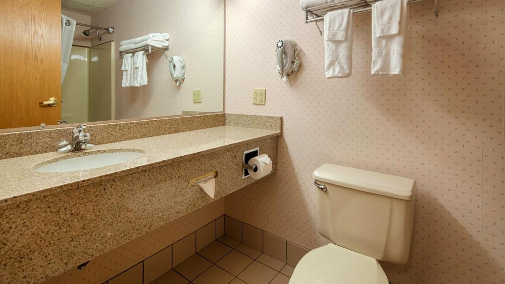 Room image 4